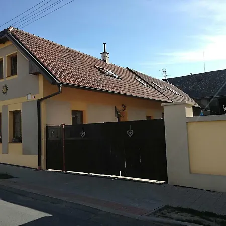 Cyklopenzion Slunce-soukromy Pokoj Apartment Male Kysice